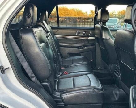 Белый Форд Эксплорер, объемом двигателя 3.5 л и пробегом 59 тыс. км за 9600 $, фото 8 на Automoto.ua