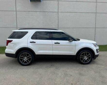 Белый Форд Эксплорер, объемом двигателя 3.5 л и пробегом 54 тыс. км за 8500 $, фото 6 на Automoto.ua