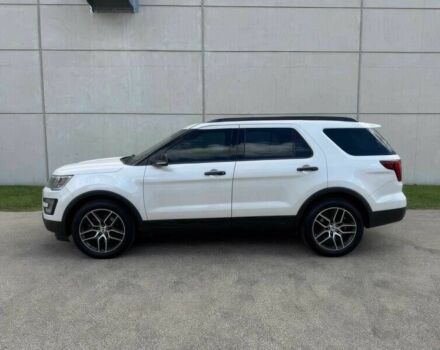 Белый Форд Эксплорер, объемом двигателя 3.5 л и пробегом 54 тыс. км за 8500 $, фото 3 на Automoto.ua