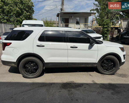 Белый Форд Эксплорер, объемом двигателя 3.73 л и пробегом 136 тыс. км за 19500 $, фото 7 на Automoto.ua