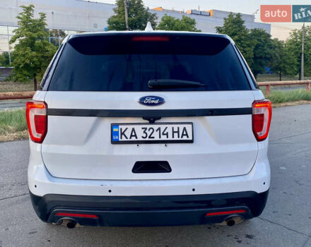 Белый Форд Эксплорер, объемом двигателя 3.5 л и пробегом 201 тыс. км за 14800 $, фото 3 на Automoto.ua