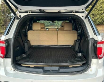 Белый Форд Эксплорер, объемом двигателя 3.5 л и пробегом 58 тыс. км за 8000 $, фото 11 на Automoto.ua