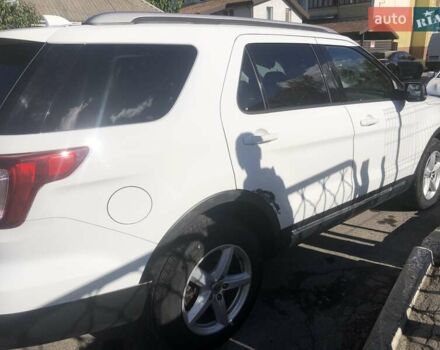 Белый Форд Эксплорер, объемом двигателя 3.5 л и пробегом 199 тыс. км за 17500 $, фото 5 на Automoto.ua