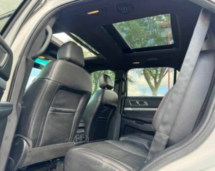 Белый Форд Эксплорер, объемом двигателя 3.5 л и пробегом 54 тыс. км за 8500 $, фото 9 на Automoto.ua