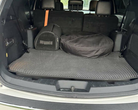 Белый Форд Эксплорер, объемом двигателя 3.5 л и пробегом 148 тыс. км за 23000 $, фото 25 на Automoto.ua