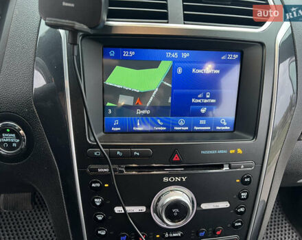 Белый Форд Эксплорер, объемом двигателя 3.5 л и пробегом 148 тыс. км за 23000 $, фото 15 на Automoto.ua