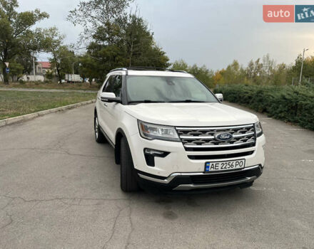 Белый Форд Эксплорер, объемом двигателя 3.5 л и пробегом 148 тыс. км за 23000 $, фото 1 на Automoto.ua