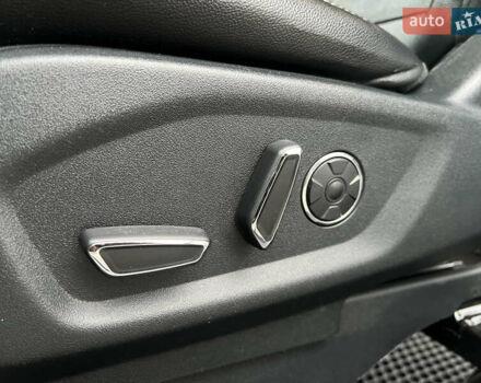 Белый Форд Эксплорер, объемом двигателя 3.5 л и пробегом 148 тыс. км за 23000 $, фото 19 на Automoto.ua