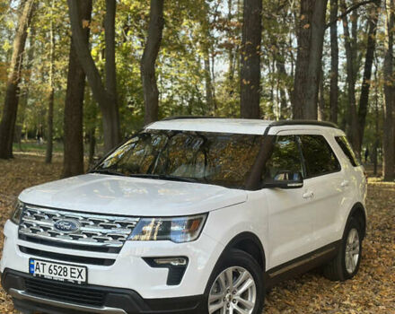 Форд Эксплорер 2018 в Ивано-Франковске на Automoto.ua Белый Форд Эксплорер, объемом двигателя 3.5 л и пробегом 107 тыс. км за 21500 $, фото 1 на Automoto.ua