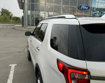 Белый Форд Эксплорер, объемом двигателя 3.5 л и пробегом 148 тыс. км за 23000 $, фото 7 на Automoto.ua