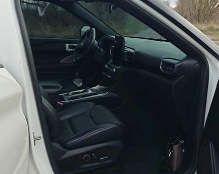 Білий Форд Експлорер, об'ємом двигуна 3 л та пробігом 118 тис. км за 37000 $, фото 15 на Automoto.ua