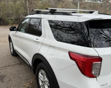 Белый Форд Эксплорер, объемом двигателя 2.3 л и пробегом 106 тыс. км за 27000 $, фото 3 на Automoto.ua