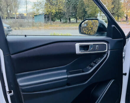 Белый Форд Эксплорер, объемом двигателя 3.3 л и пробегом 72 тыс. км за 22900 $, фото 15 на Automoto.ua