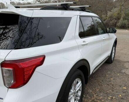 Белый Форд Эксплорер, объемом двигателя 2.3 л и пробегом 106 тыс. км за 27000 $, фото 2 на Automoto.ua