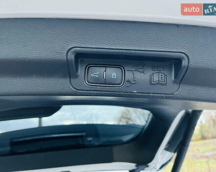 Белый Форд Эксплорер, объемом двигателя 3.3 л и пробегом 72 тыс. км за 22900 $, фото 25 на Automoto.ua