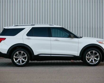 Белый Форд Эксплорер, объемом двигателя 2.3 л и пробегом 80 тыс. км за 16850 $, фото 2 на Automoto.ua