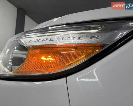 Белый Форд Эксплорер, объемом двигателя 2.26 л и пробегом 105 тыс. км за 24900 $, фото 31 на Automoto.ua