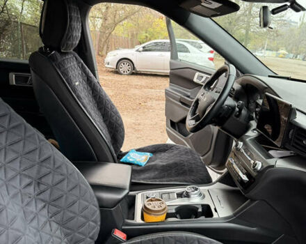 Белый Форд Эксплорер, объемом двигателя 2.26 л и пробегом 105 тыс. км за 27000 $, фото 13 на Automoto.ua