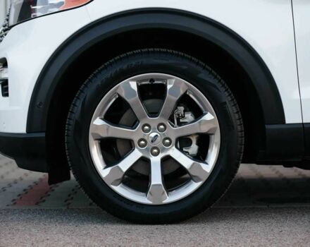 Белый Форд Эксплорер, объемом двигателя 2.3 л и пробегом 80 тыс. км за 16850 $, фото 7 на Automoto.ua