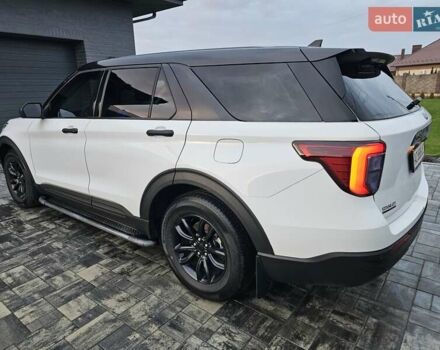 Білий Форд Експлорер, об'ємом двигуна 2.26 л та пробігом 40 тис. км за 27500 $, фото 5 на Automoto.ua