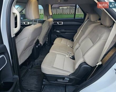 Білий Форд Експлорер, об'ємом двигуна 2.26 л та пробігом 40 тис. км за 27500 $, фото 10 на Automoto.ua