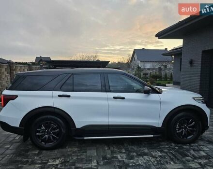 Білий Форд Експлорер, об'ємом двигуна 2.26 л та пробігом 40 тис. км за 27500 $, фото 6 на Automoto.ua