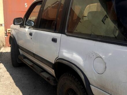 Білий Форд Експлорер, об'ємом двигуна 4 л та пробігом 0 тис. км за 3999 $, фото 1 на Automoto.ua