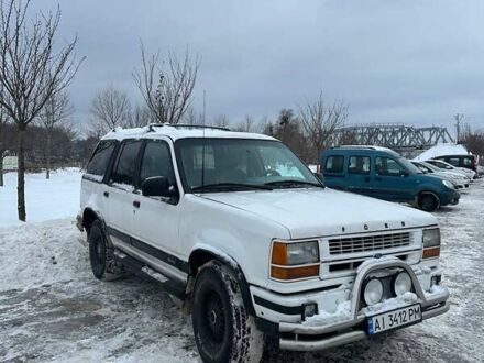 Белый Форд Эксплорер, объемом двигателя 4 л и пробегом 220 тыс. км за 3500 $, фото 1 на Automoto.ua