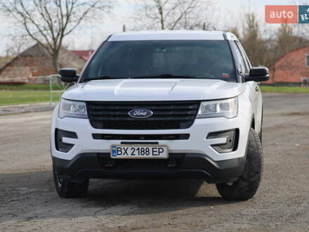 Белый Форд Эксплорер, объемом двигателя 3.72 л и пробегом 128 тыс. км за 16500 $, фото 1 на Automoto.ua