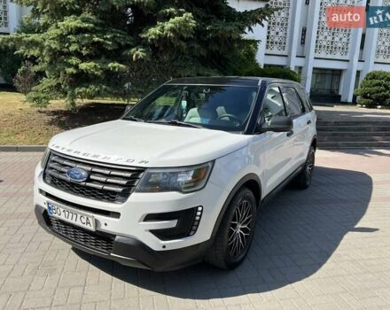Білий Форд Експлорер, об'ємом двигуна 3.5 л та пробігом 175 тис. км за 14999 $, фото 1 на Automoto.ua