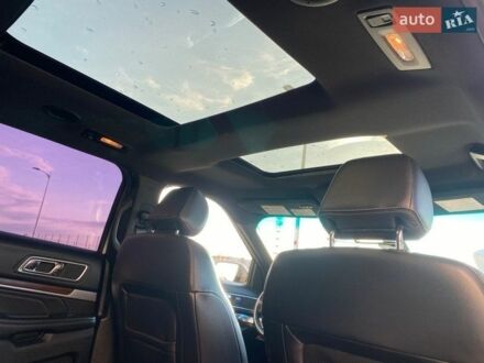 Белый Форд Эксплорер, объемом двигателя 3.5 л и пробегом 220 тыс. км за 20400 $, фото 1 на Automoto.ua