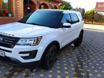 Білий Форд Експлорер, об'ємом двигуна 3.7 л та пробігом 160 тис. км за 17000 $, фото 1 на Automoto.ua