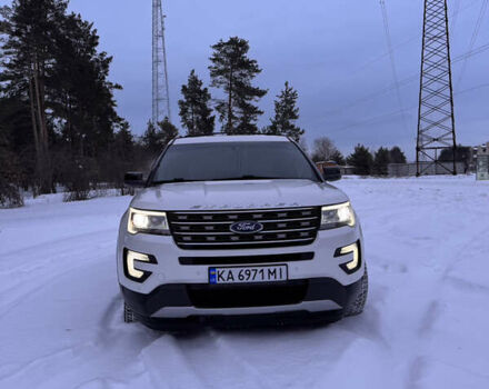 Білий Форд Експлорер, об'ємом двигуна 2.26 л та пробігом 141 тис. км за 15800 $, фото 1 на Automoto.ua