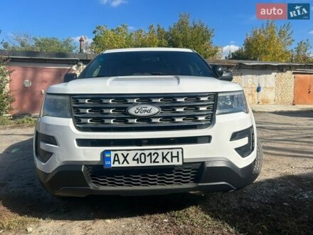 Білий Форд Експлорер, об'ємом двигуна 3.7 л та пробігом 165 тис. км за 18300 $, фото 1 на Automoto.ua
