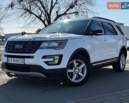 Белый Форд Эксплорер, объемом двигателя 3.5 л и пробегом 219 тыс. км за 13990 $, фото 1 на Automoto.ua
