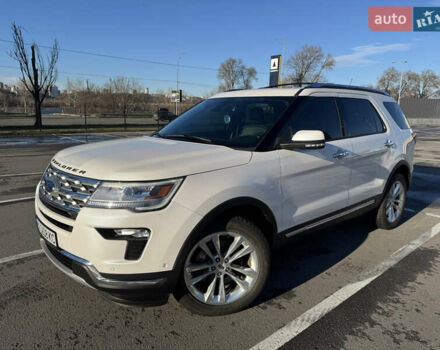 Білий Форд Експлорер, об'ємом двигуна 3.5 л та пробігом 143 тис. км за 26500 $, фото 1 на Automoto.ua