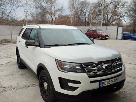 Форд Эксплорер 2018 в Николаеве на Automoto.ua Белый Форд Эксплорер, объемом двигателя 3.73 л и пробегом 72 тыс. км за 15500 $, фото 1 на Automoto.ua