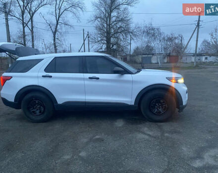 Белый Форд Эксплорер, объемом двигателя 3 л и пробегом 90 тыс. км за 22100 $, фото 1 на Automoto.ua