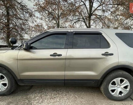 Бежевый Форд Эксплорер, объемом двигателя 3.7 л и пробегом 219 тыс. км за 22000 $, фото 2 на Automoto.ua