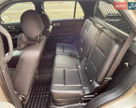 Бежевый Форд Эксплорер, объемом двигателя 3.7 л и пробегом 219 тыс. км за 22000 $, фото 16 на Automoto.ua