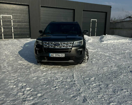 Бежевый Форд Эксплорер, объемом двигателя 3.5 л и пробегом 132 тыс. км за 19000 $, фото 1 на Automoto.ua