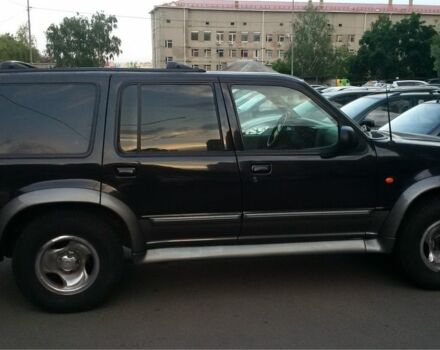 Черный Форд Эксплорер, объемом двигателя 4 л и пробегом 440 тыс. км за 3000 $, фото 1 на Automoto.ua