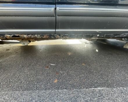 Черный Форд Эксплорер, объемом двигателя 4 л и пробегом 440 тыс. км за 3000 $, фото 6 на Automoto.ua