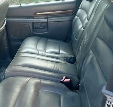 Форд Эксплорер 1993 в Запорожье на Automoto.ua Черный Форд Эксплорер, объемом двигателя 4 л и пробегом 164 тыс. км за 4000 $, фото 4 на Automoto.ua