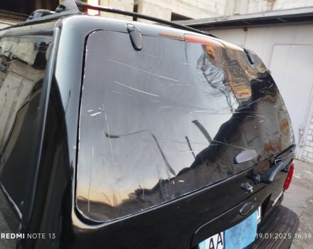 Черный Форд Эксплорер, объемом двигателя 4 л и пробегом 328 тыс. км за 1700 $, фото 10 на Automoto.ua