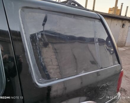 Черный Форд Эксплорер, объемом двигателя 4 л и пробегом 328 тыс. км за 1700 $, фото 8 на Automoto.ua