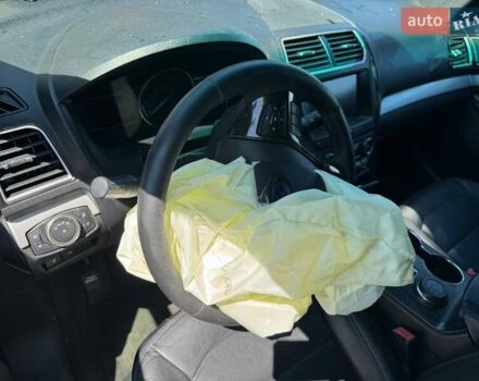 Чорний Форд Експлорер, об'ємом двигуна 3.5 л та пробігом 255 тис. км за 10100 $, фото 15 на Automoto.ua