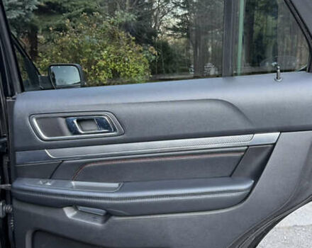 Черный Форд Эксплорер, объемом двигателя 3.5 л и пробегом 194 тыс. км за 17999 $, фото 5 на Automoto.ua