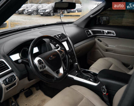 Чорний Форд Експлорер, об'ємом двигуна 3.5 л та пробігом 284 тис. км за 12700 $, фото 12 на Automoto.ua