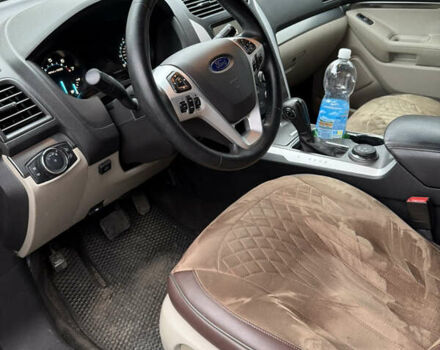 Черный Форд Эксплорер, объемом двигателя 3.5 л и пробегом 205 тыс. км за 13000 $, фото 5 на Automoto.ua